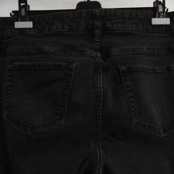 JOE FRESH + | size 18 | Classic Slim | Black Distressed Denim Jeans - Picture 13 of 16